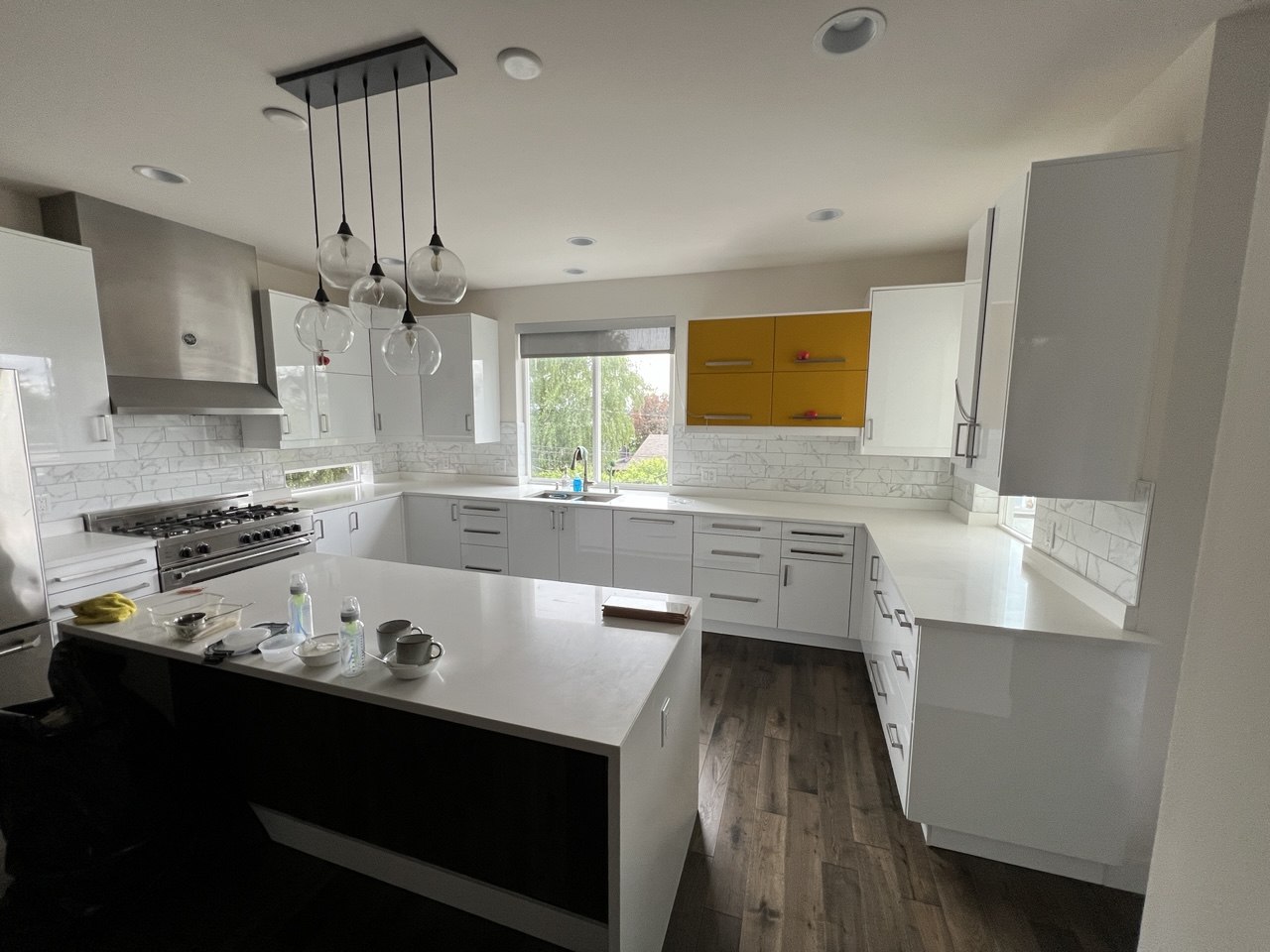 KITCHEN REMODELING